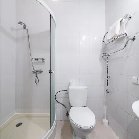 Hales Self Check-in - Lollo