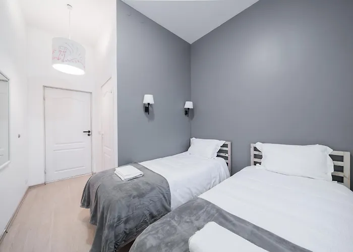 Hales Self Check-in - Lollo Vilnius